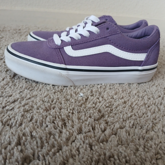 Vans Purple and White Girls Casual Shoes - Picture 4 of 11